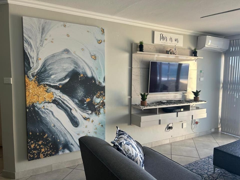 Beachfront @ Driftwood 6 Luxury Family Apartment Apartment in Dolphin Coast