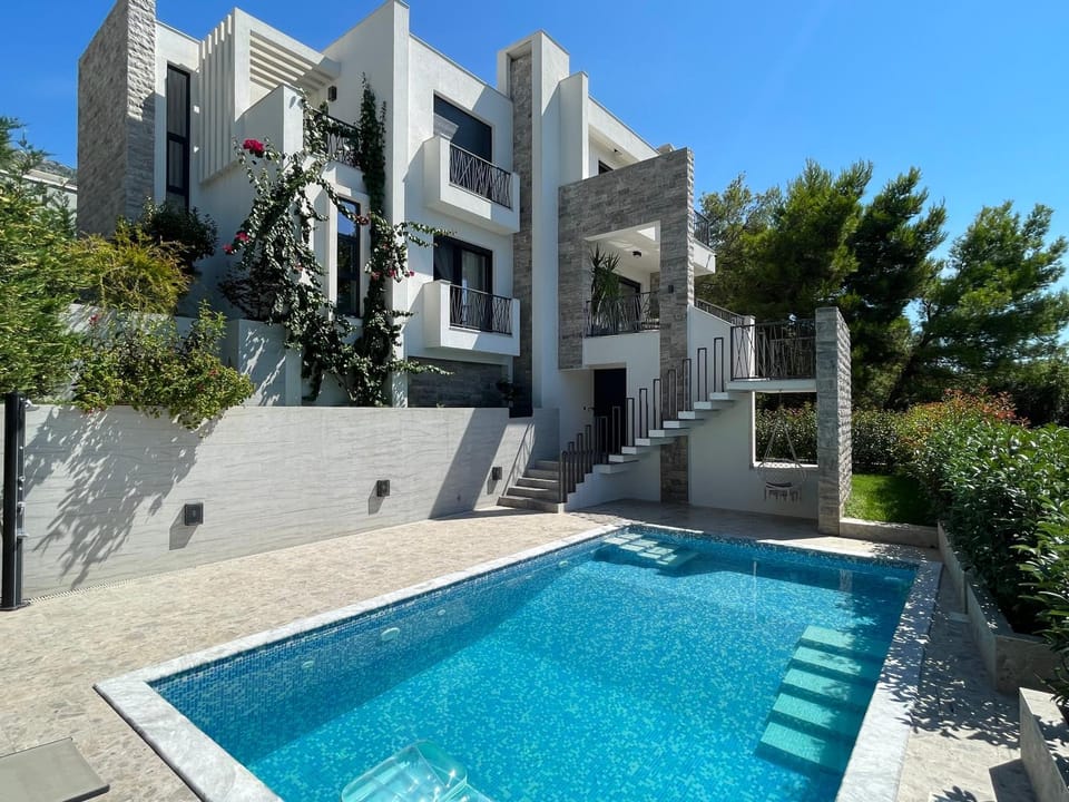 Villa Pine Villa in Montenegro