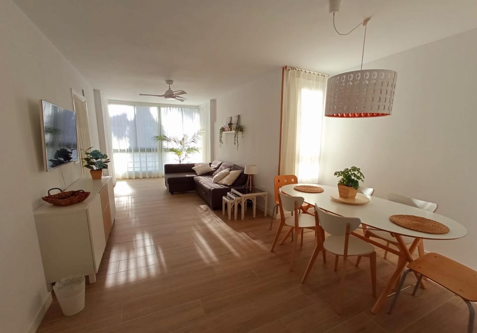 TV and multimedia, Living room, Dining area