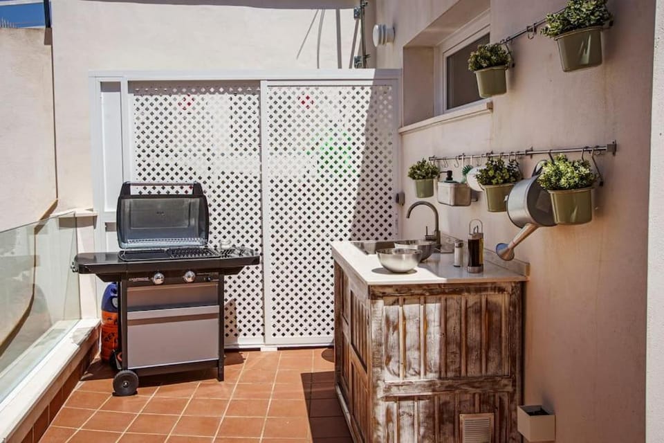 BBQ facilities, Kitchen or kitchenette