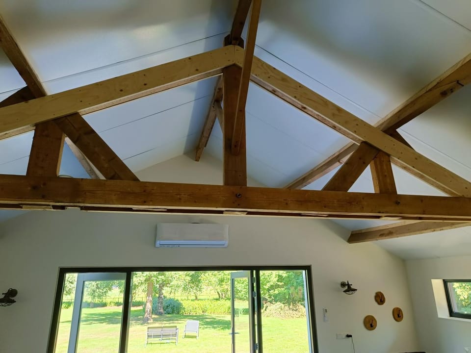 Property building, air conditioner