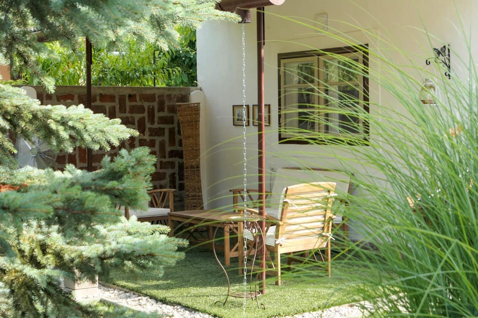 Garden, Garden view