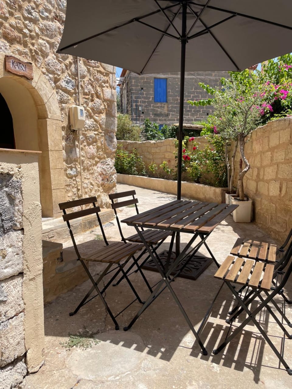 Garden, Inner courtyard view