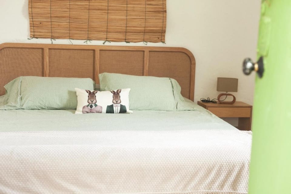 Bed, Photo of the whole room