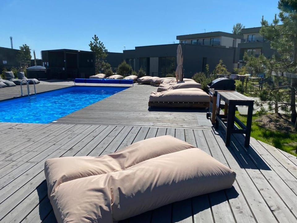 Apartamentai Mano Jūra 2 su vaizdu į baseiną Apartment in Palanga