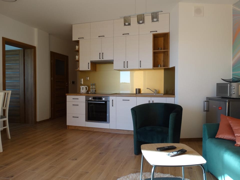 Kitchen or kitchenette, Living room