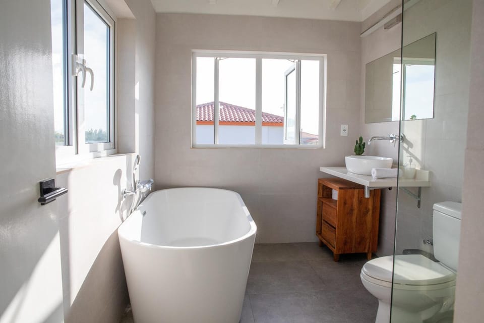 Bathroom, Bath