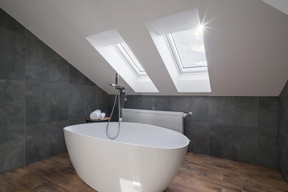 Bathroom, Bath