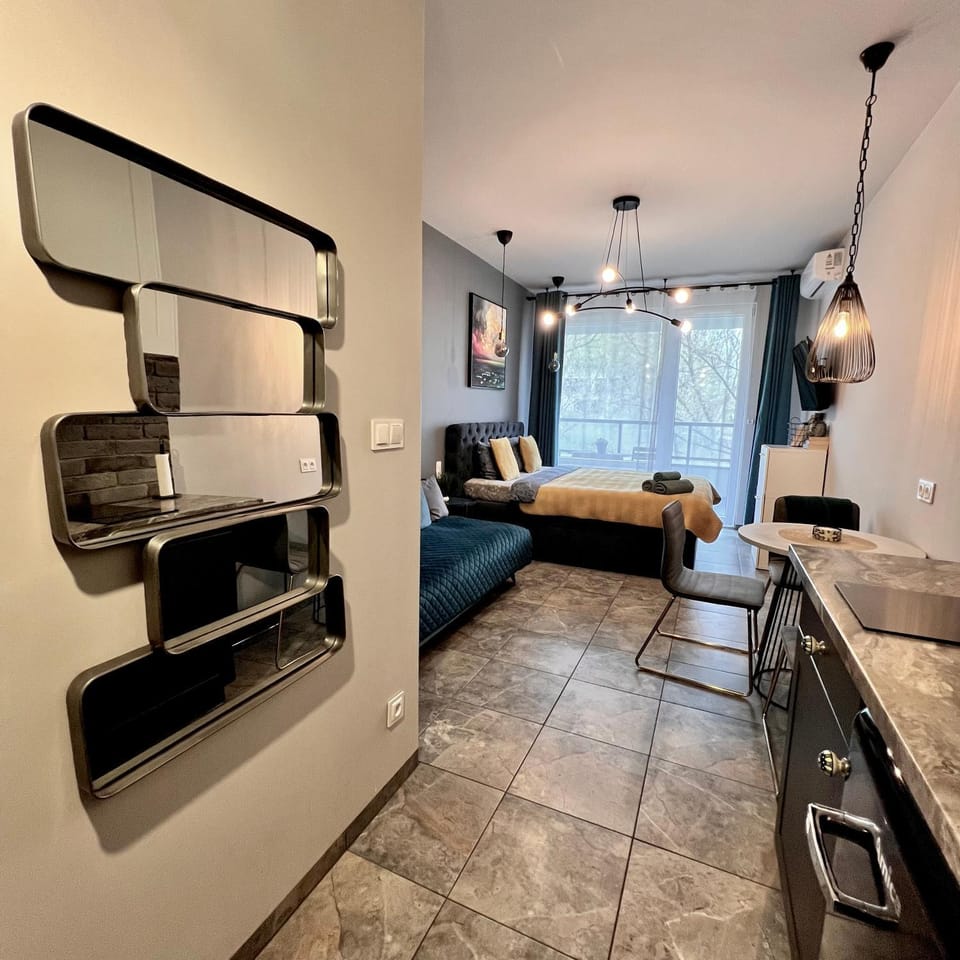 Studio Krzemieniecka, metro Słodowiec, AC, free parking by Cosmo Spirit Apartment in Warsaw