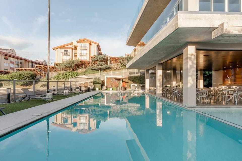 New & Modern APT - 100 MBPS 15 min from airport Apartment in San Jose