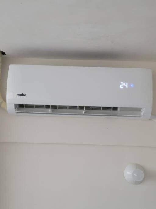 Departamento Privado7, 2 camas matri, parking, cocina equipada, wifi 65 mb, 2 Climas,Centrico,Tv smart Apartment in State of San Luis Potosi
