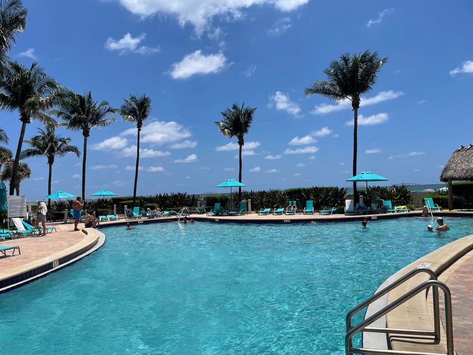 Lovely apartment in the beach- Tides Apartment in Hollywood Beach