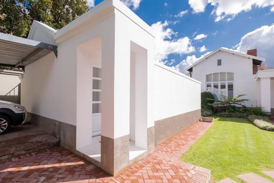 Facade/entrance, Garden