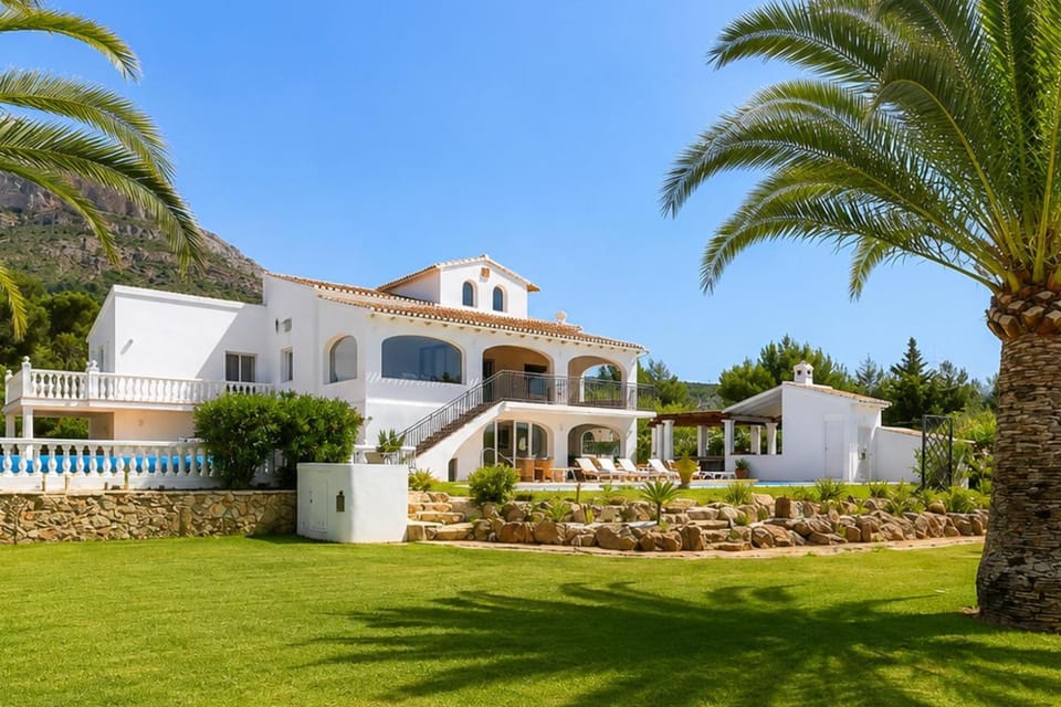 Garden, Swimming pool