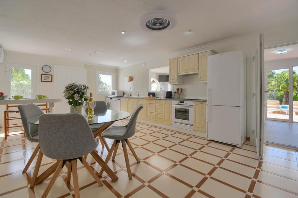 Other, Dining area