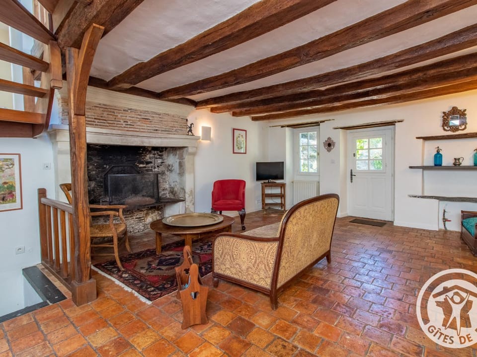 Charmante maison avec jardin clos près de la rivière Louet - FR-1-622-37 House in Pays de la Loire