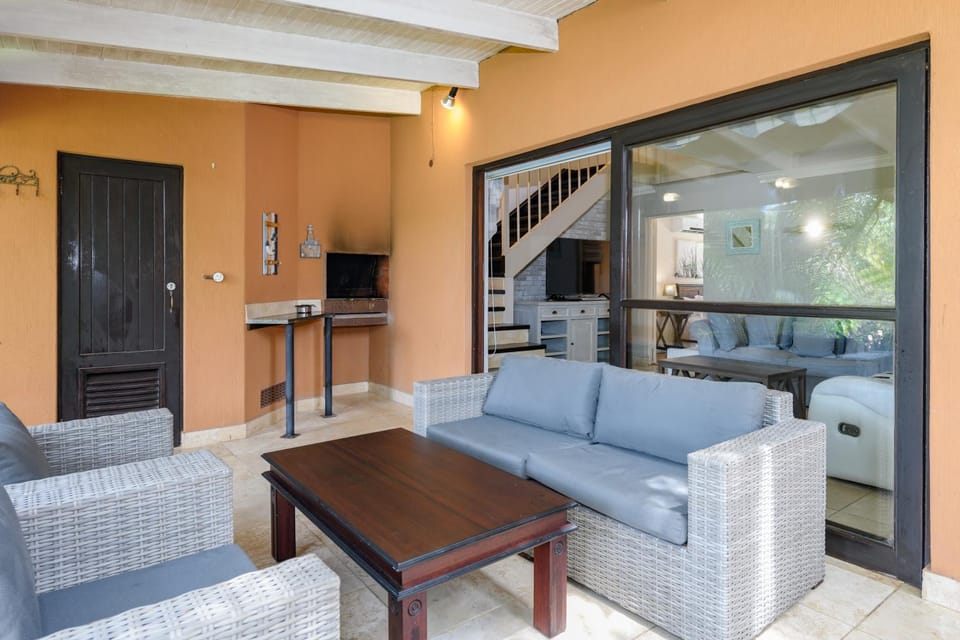 Patio, Seating area