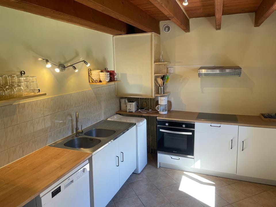 Maison Montcharmont House in Bourgogne-Franche-Comté