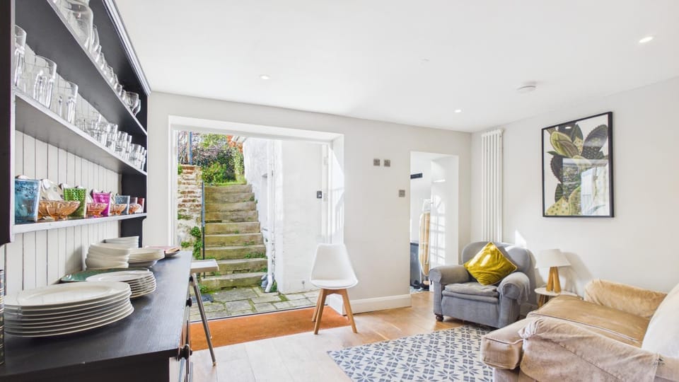 Communal lounge/ TV room, Living room