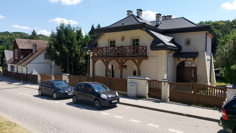 Biały Dom Kazimierski Bed and Breakfast in Masovian Voivodeship