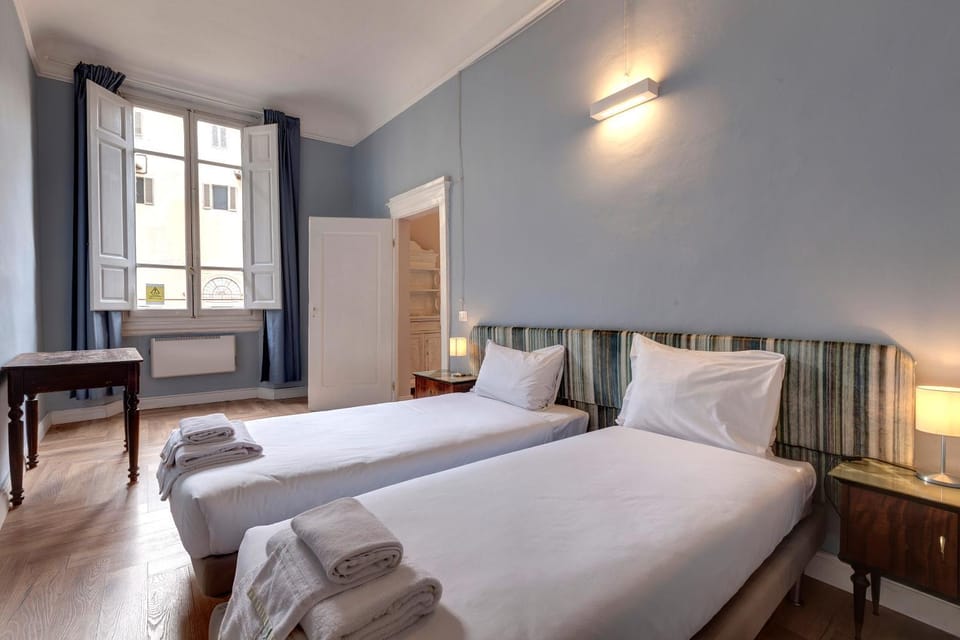 Ginori 3P Apartment in Florence