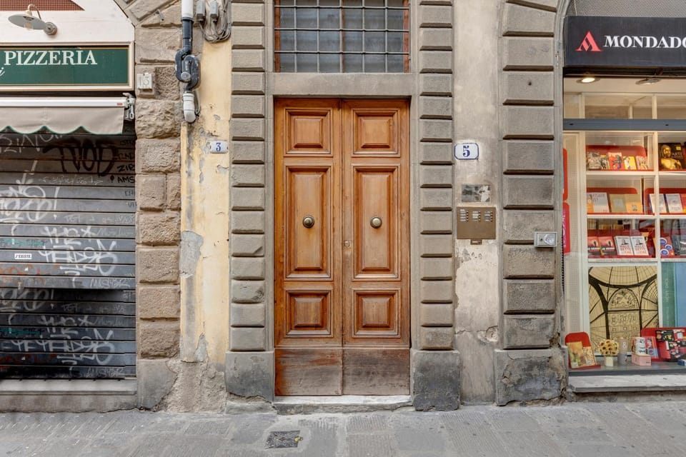 Ginori 3P Apartment in Florence