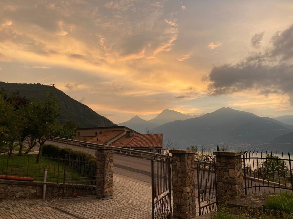 Como Lake Samlu House - Menaggio Apartment in Menaggio