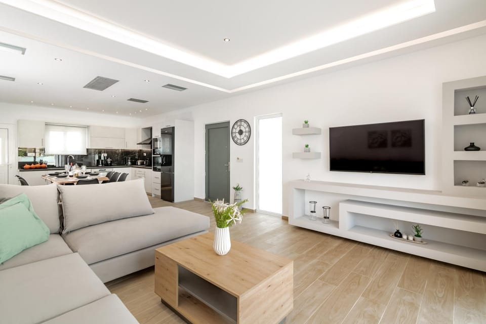 Communal lounge/ TV room, TV and multimedia, Kitchen or kitchenette, Living room, Seating area, Evening entertainment