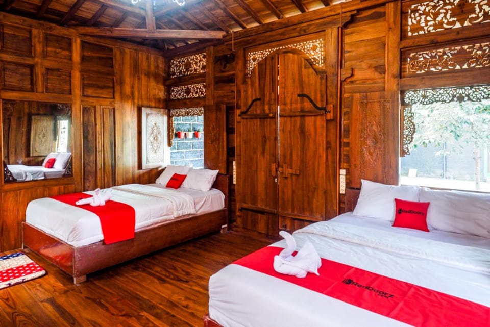 RedDoorz Syariah near Terminal Mendolo Wonosobo 2 Hotel in Indonesia