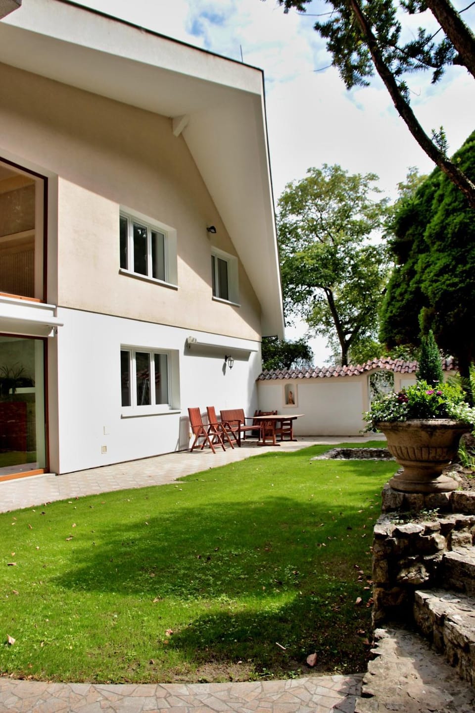 Property building, Garden