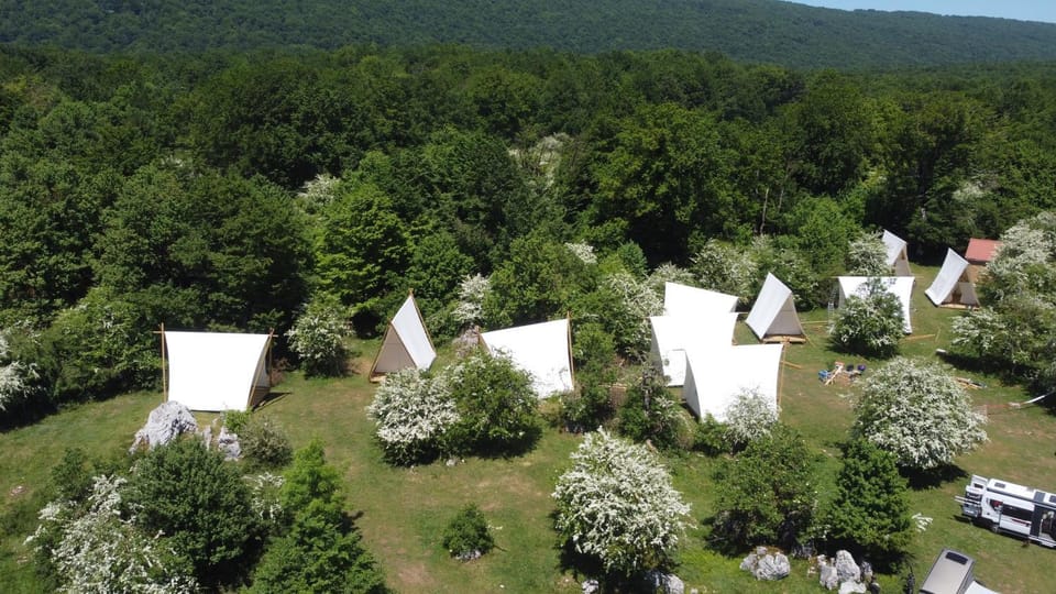 Kampaoh Sierra de Urbasa Luxury tent in Basque Country