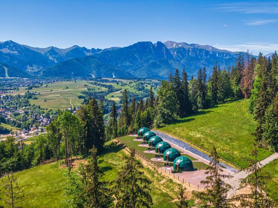 Bird's eye view, Mountain view