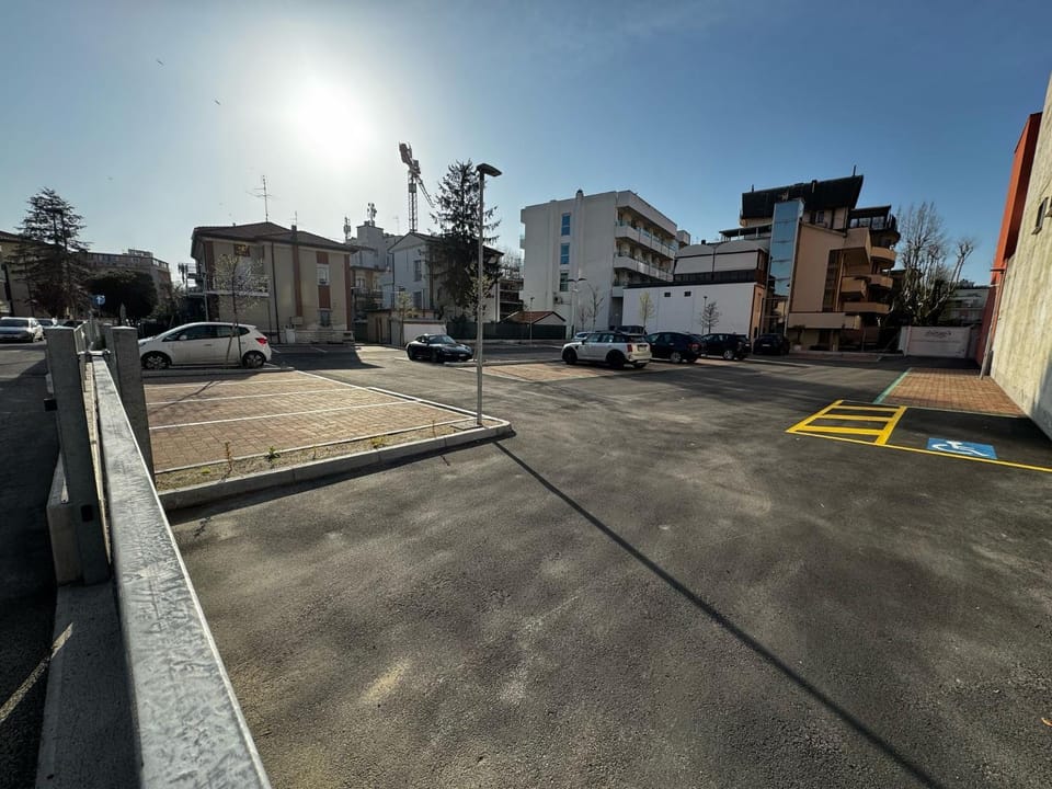 Appartamento con POSTO AUTO PRIVATO A Marina Centro Mare Apartment in Rimini