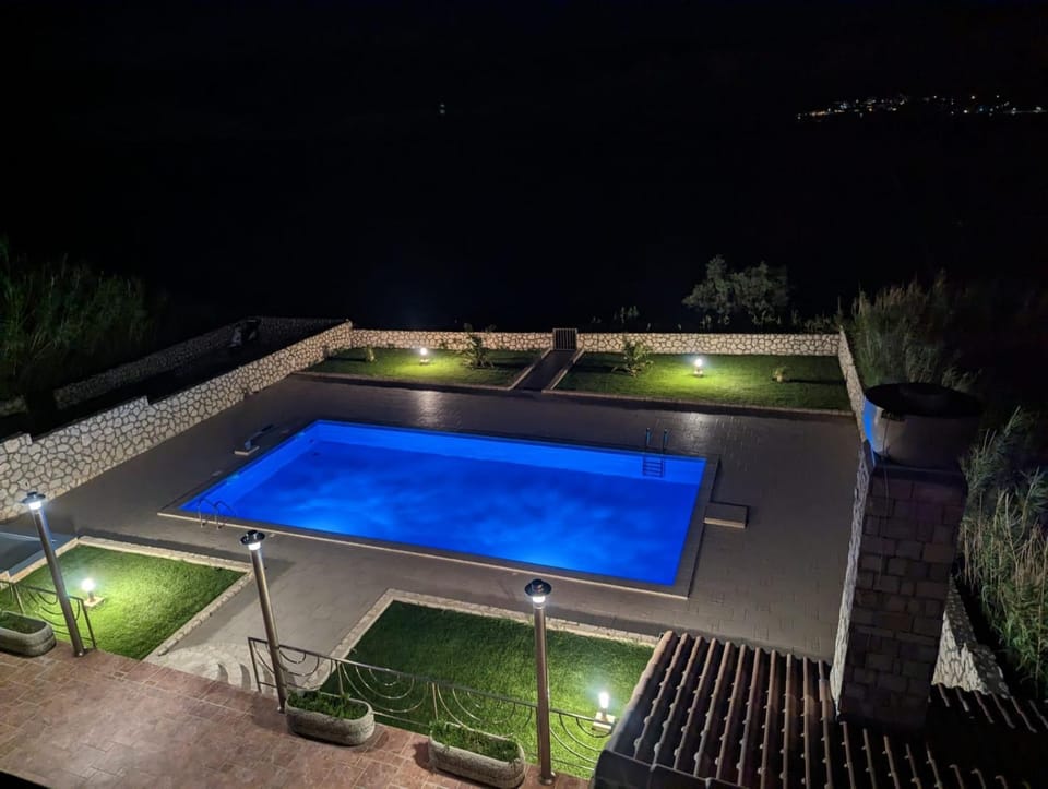 Pool view, Swimming pool