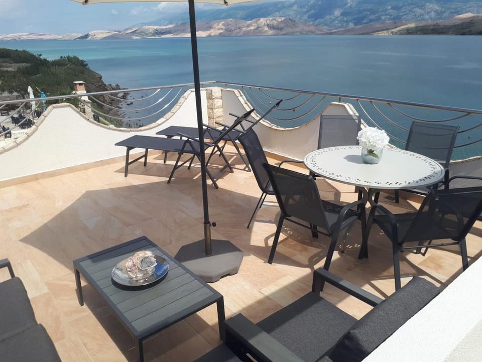 Day, Mountain view, Sea view