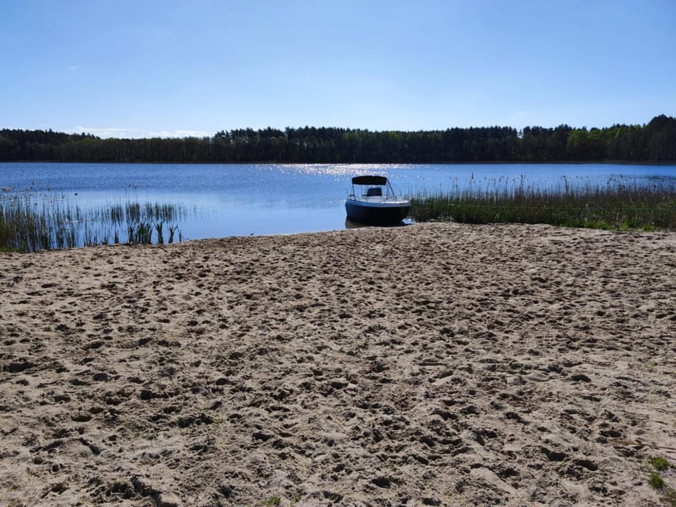 Beach, Lake view