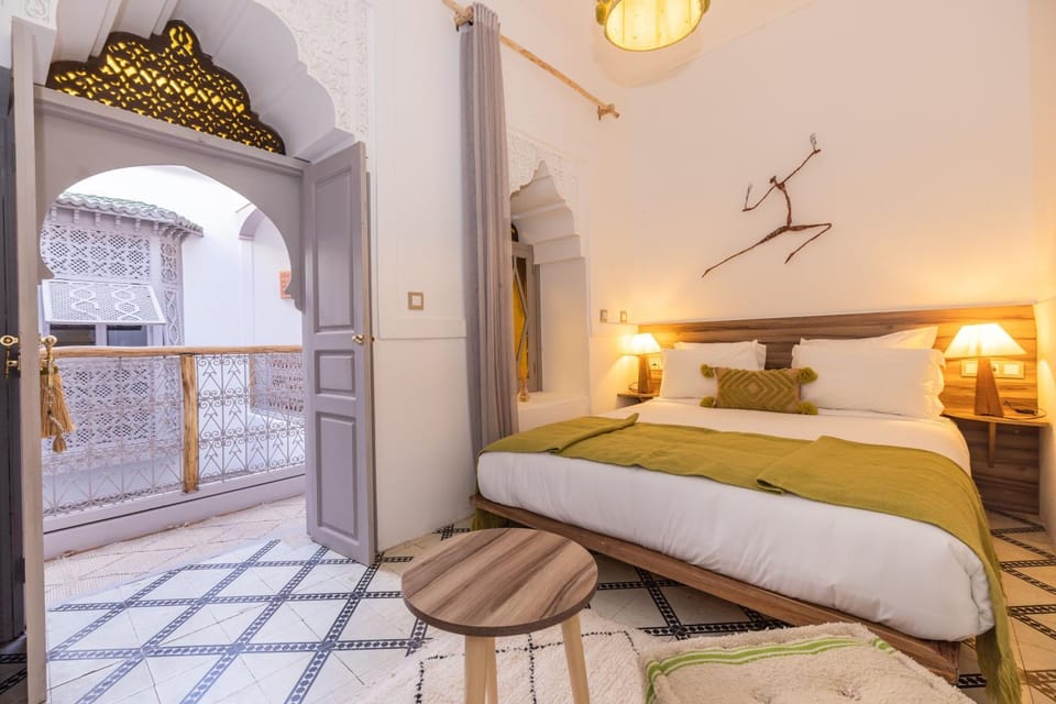 Bed, View (from property/room), Photo of the whole room, Inner courtyard view