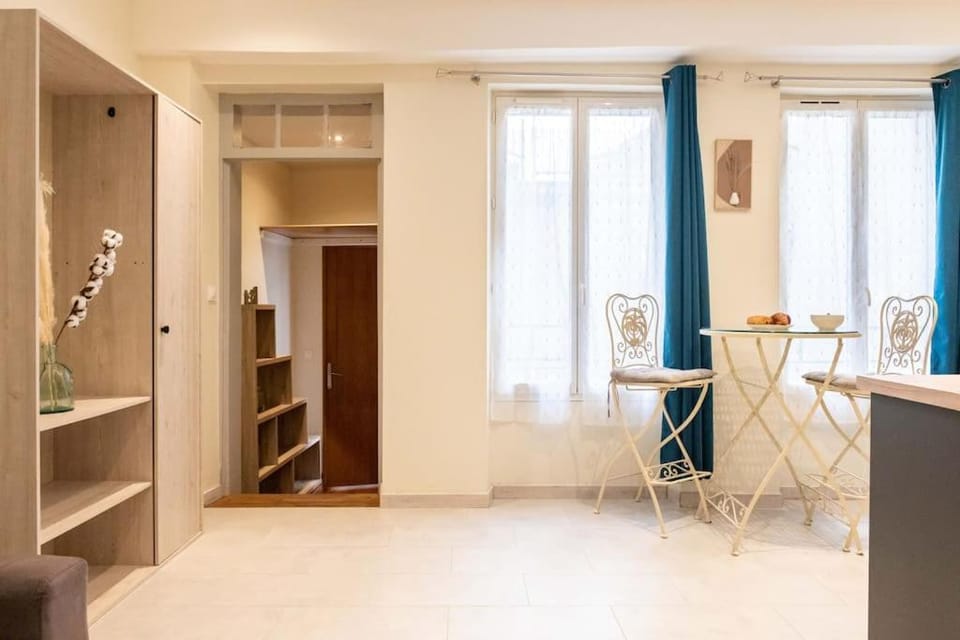 Studio Tamaris au coeur historique de Montauban Apartment in Occitanie