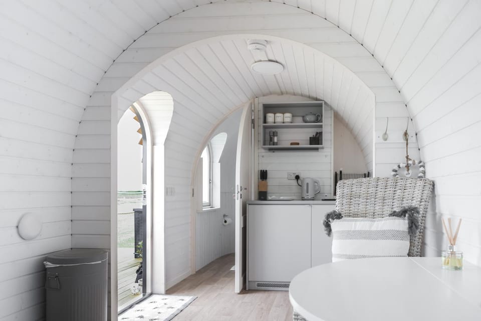 “Whitekirk” Rock & Castle Escapes Farm Stay in Scotland