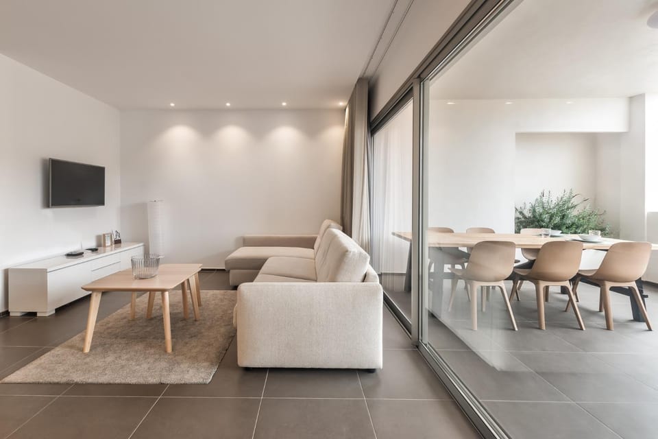 Communal lounge/ TV room, Living room