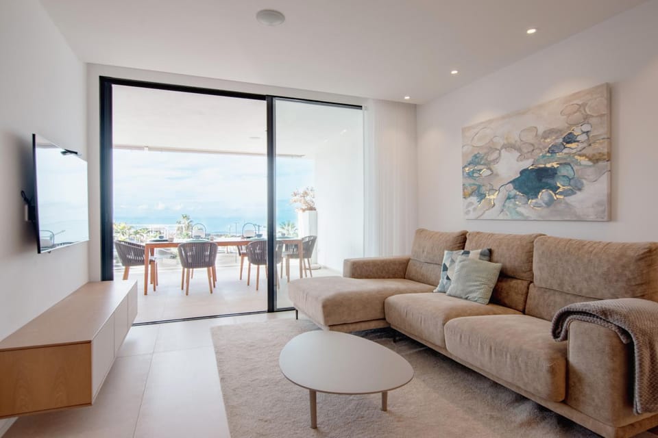 Communal lounge/ TV room, Living room