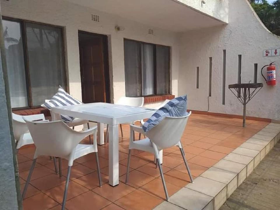 Patio, BBQ facilities
