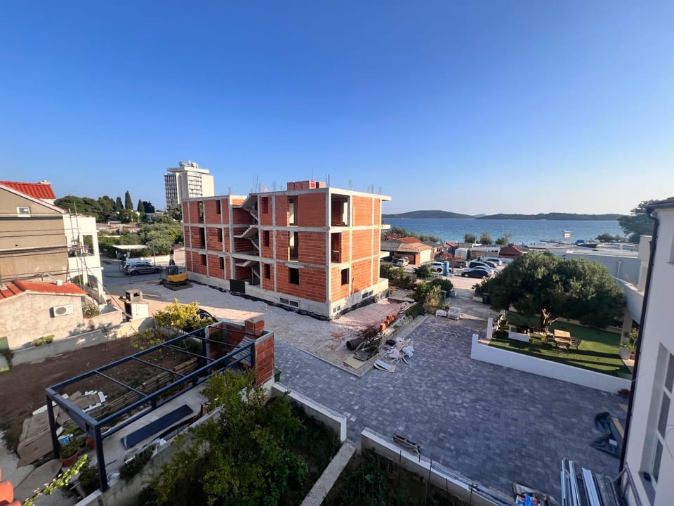 Nearby landmark, Day, Sea view, Location