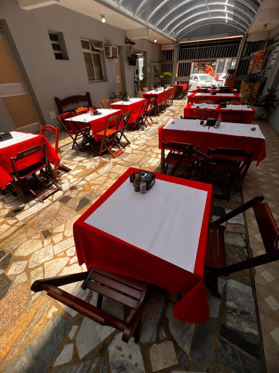 Restaurant/places to eat