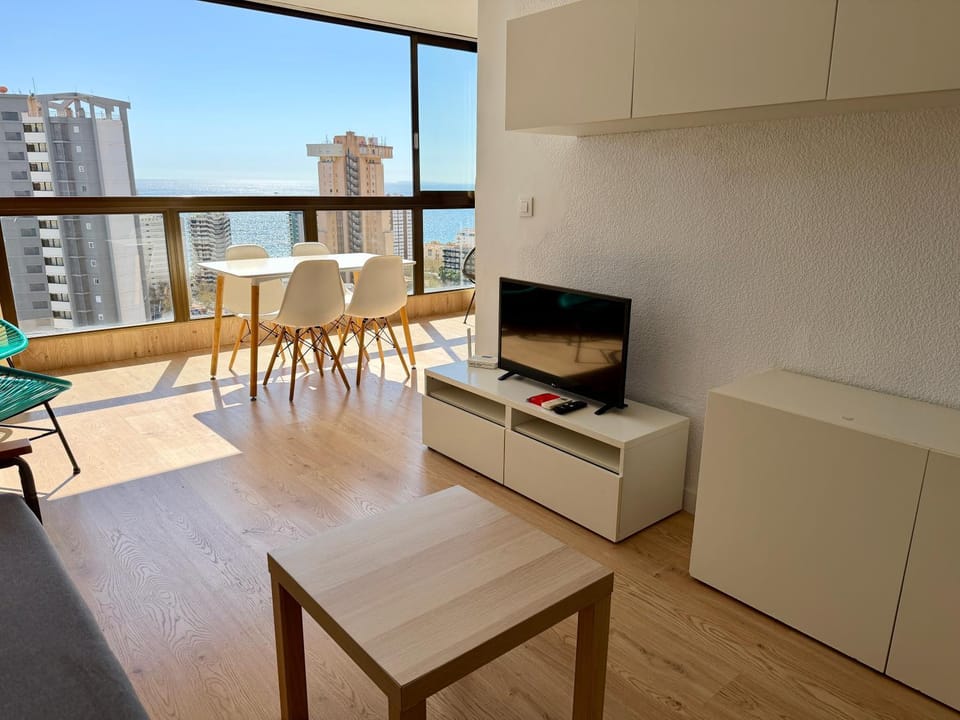 TV and multimedia, View (from property/room), Dining area