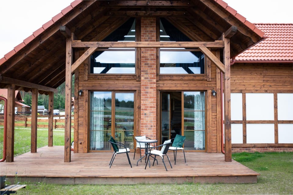 Patio, Facade/entrance