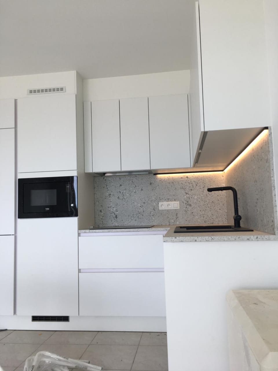 Studio 4 pers met Frontaal Zeezicht & privé zwembad Oostende Apartment in Ostend