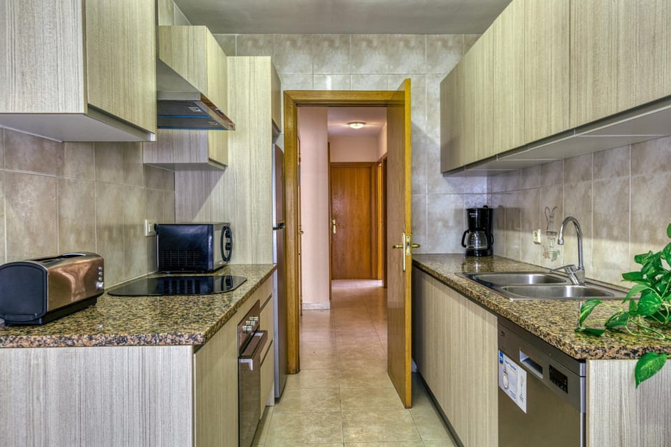 Kitchen or kitchenette, Living room