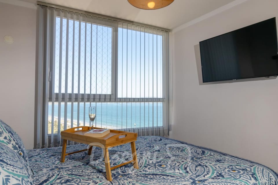 Bed, Sea view