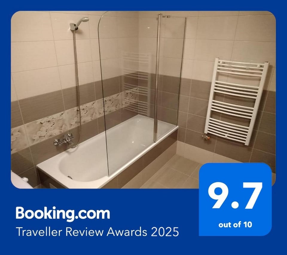 Shower, Bathroom, Bath